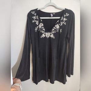 Alya Bell Sleeve Tunic